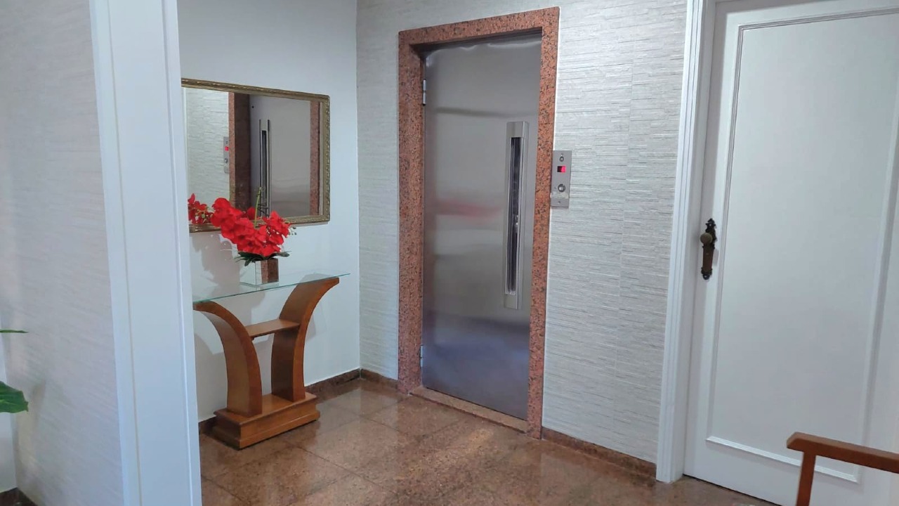 Apartamento à venda no Embaré: