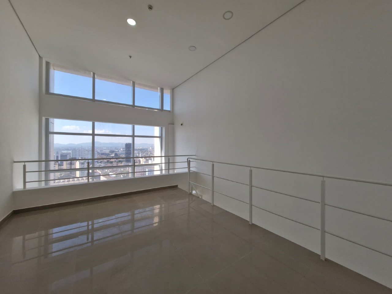 Sala para aluguel no Vila Mathias: 