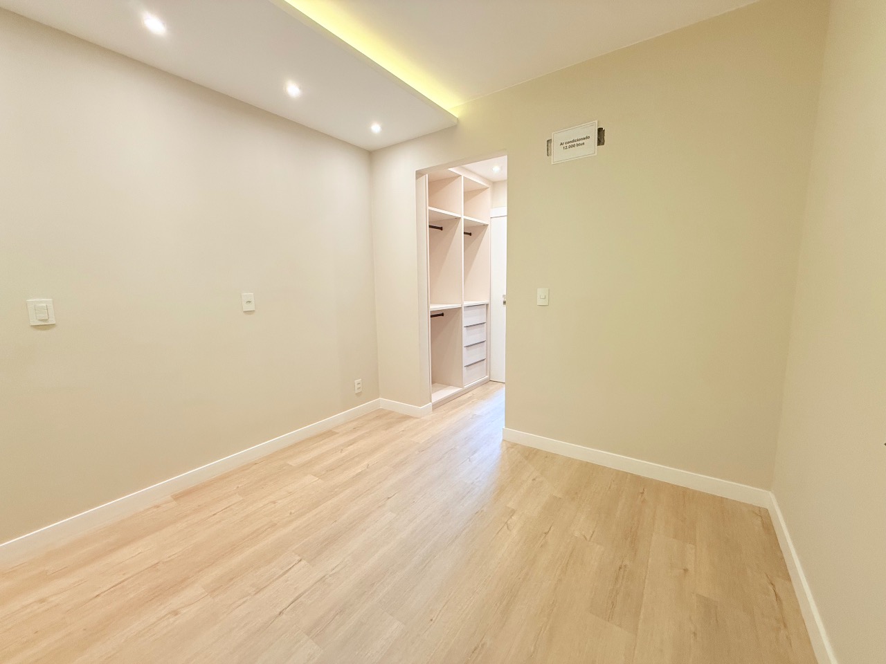 Apartamento à venda no Boqueirão: