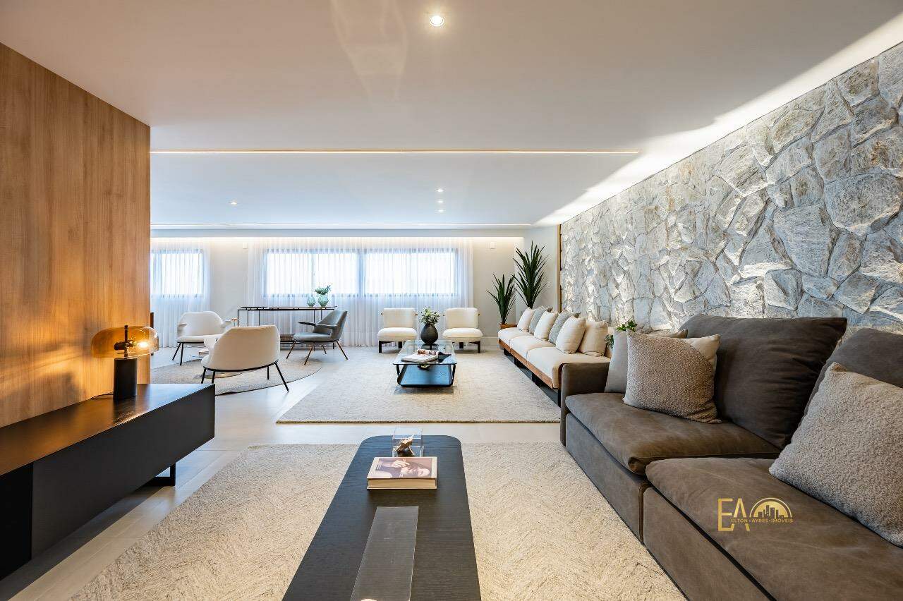Apartamento à venda no Ponta da Praia: 