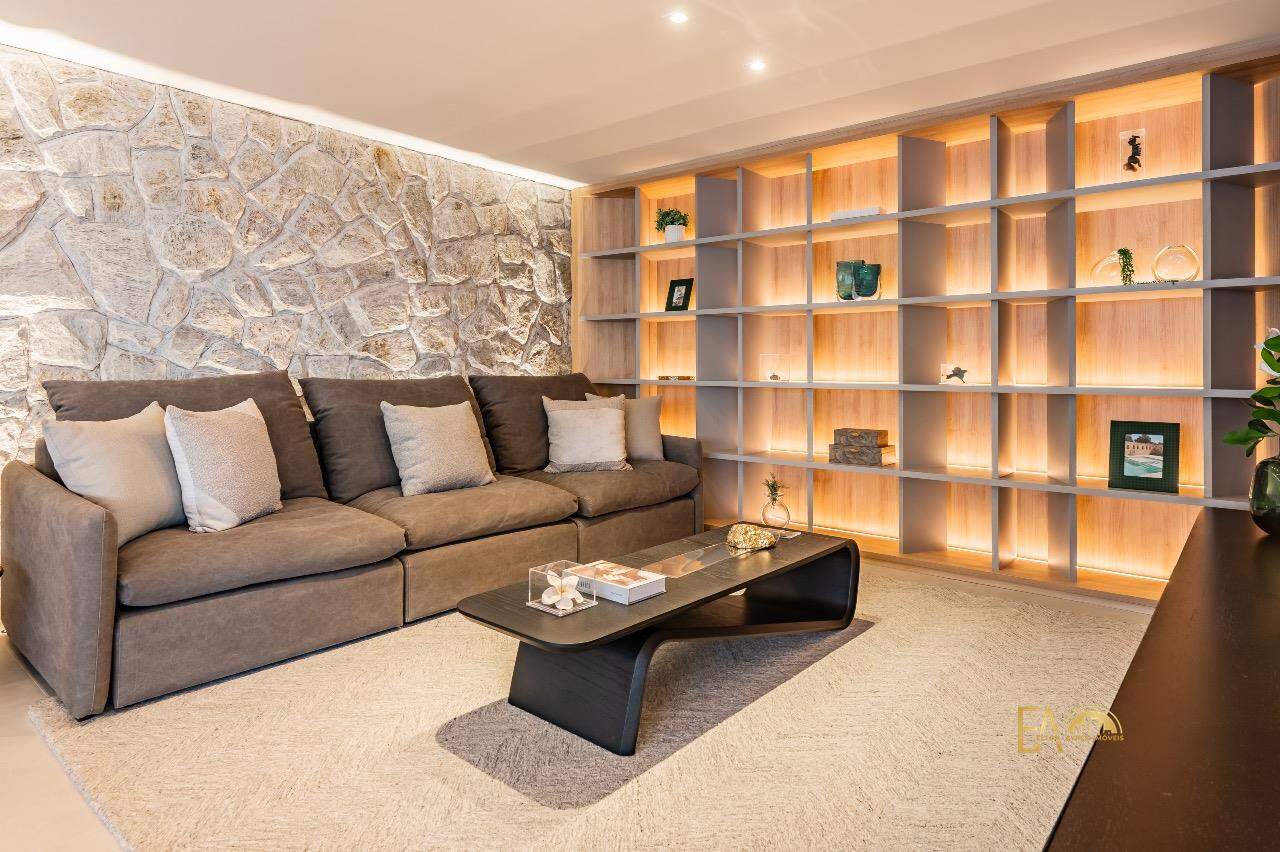 Apartamento à venda no Ponta da Praia: 