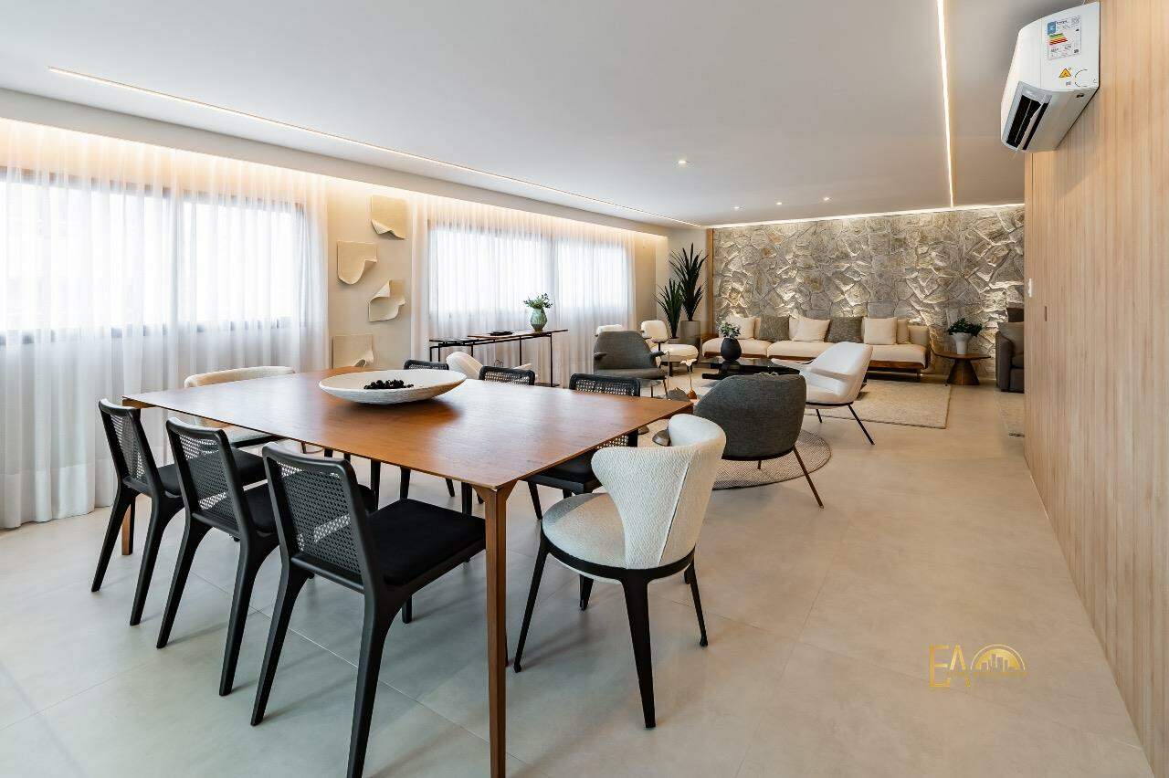 Apartamento à venda no Ponta da Praia: 