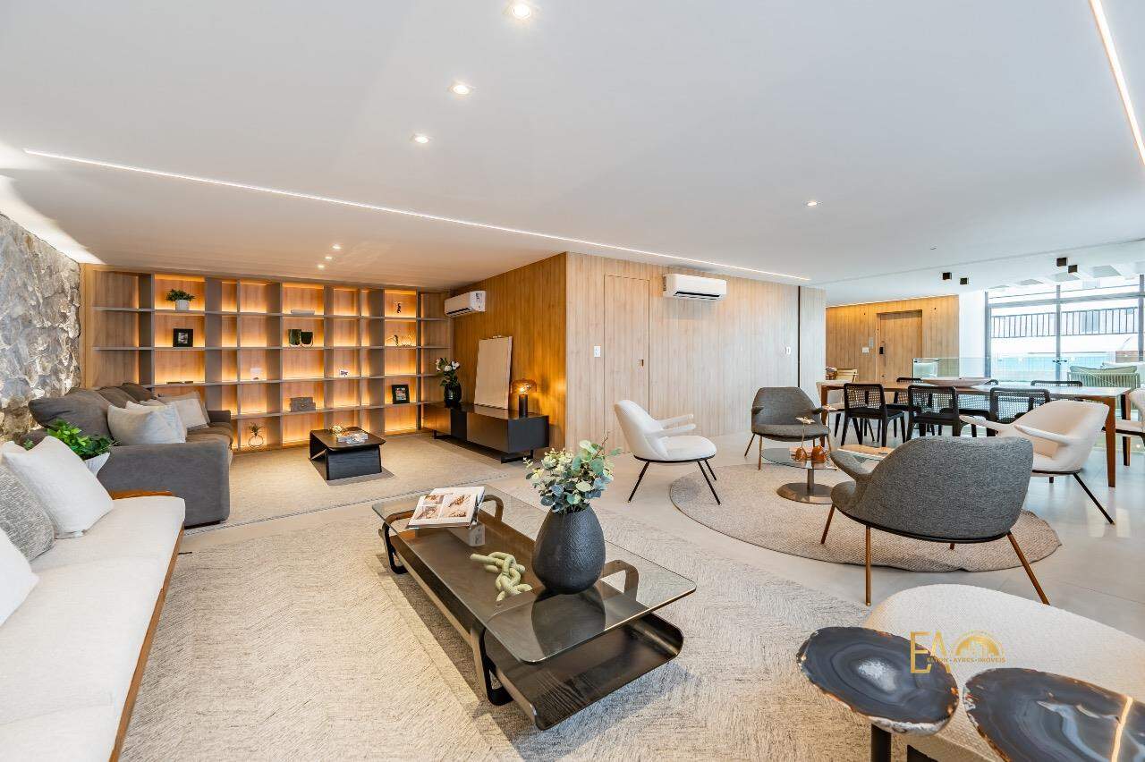 Apartamento à venda no Ponta da Praia: 