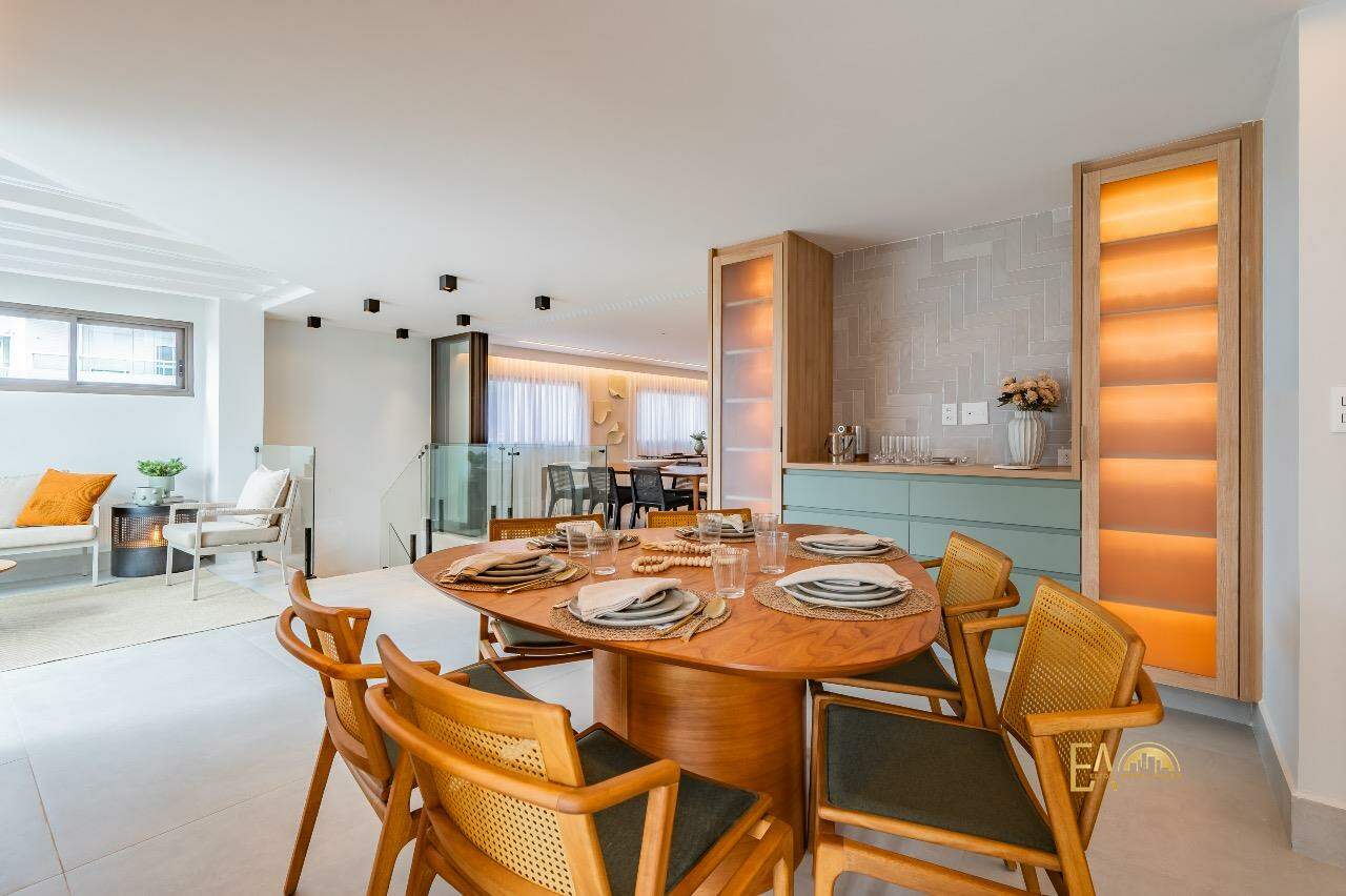 Apartamento à venda no Ponta da Praia: 