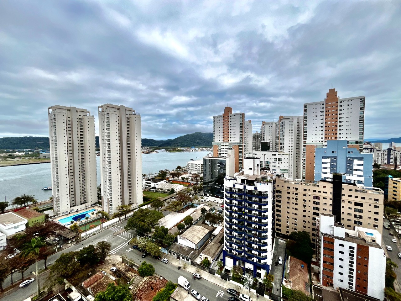 Apartamento à venda no Ponta da Praia: