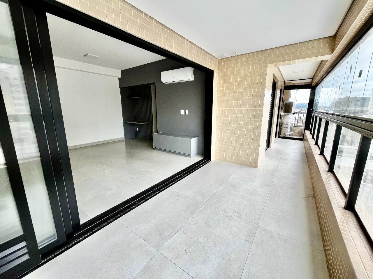 Apartamento à venda no Ponta da Praia: