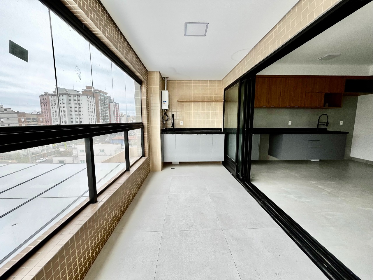 Apartamento à venda no Ponta da Praia: