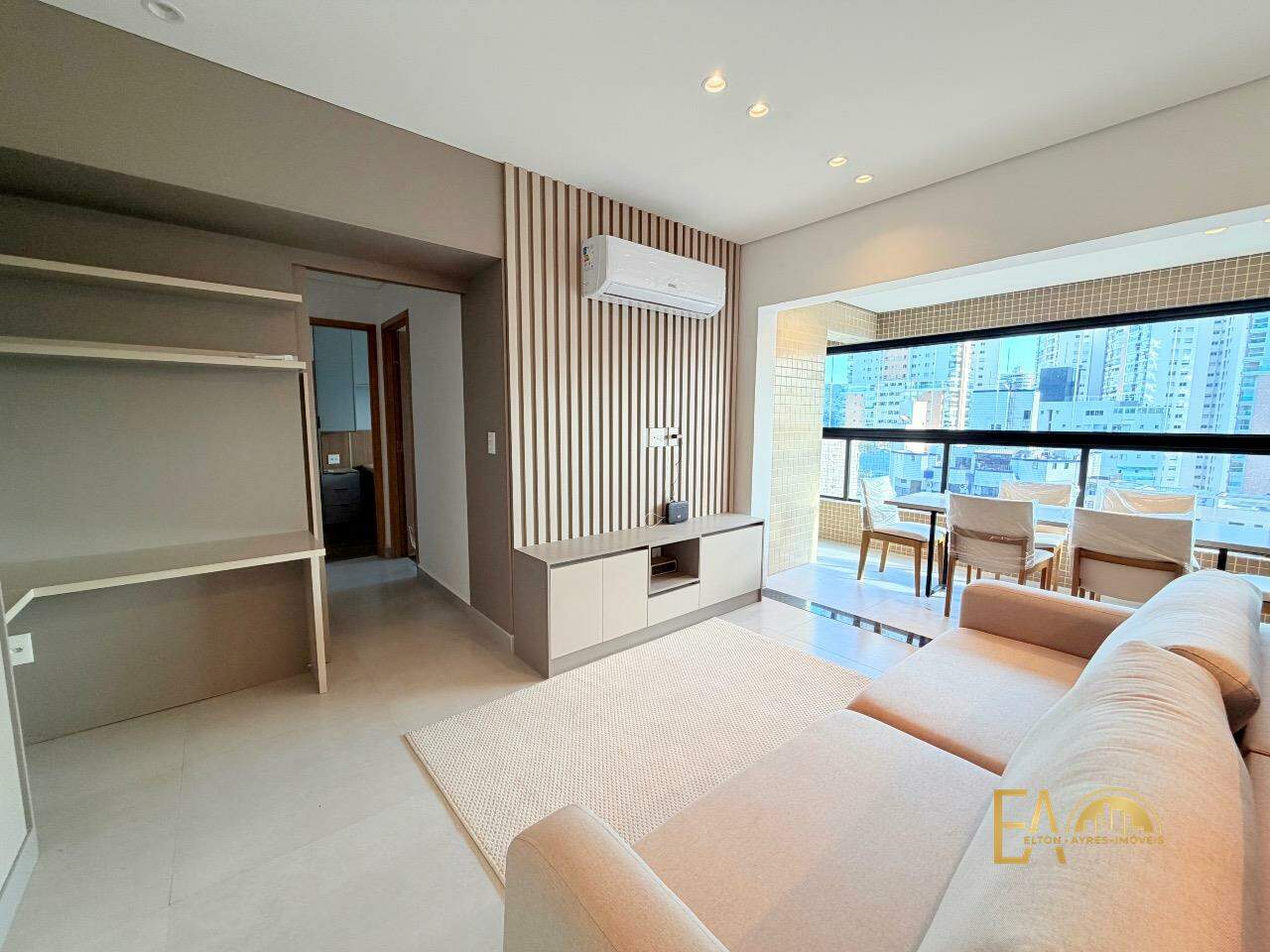 Apartamento à venda no Ponta da Praia: 