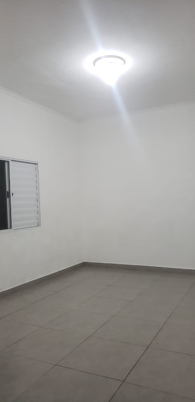 Casa para aluguel no Embaré: