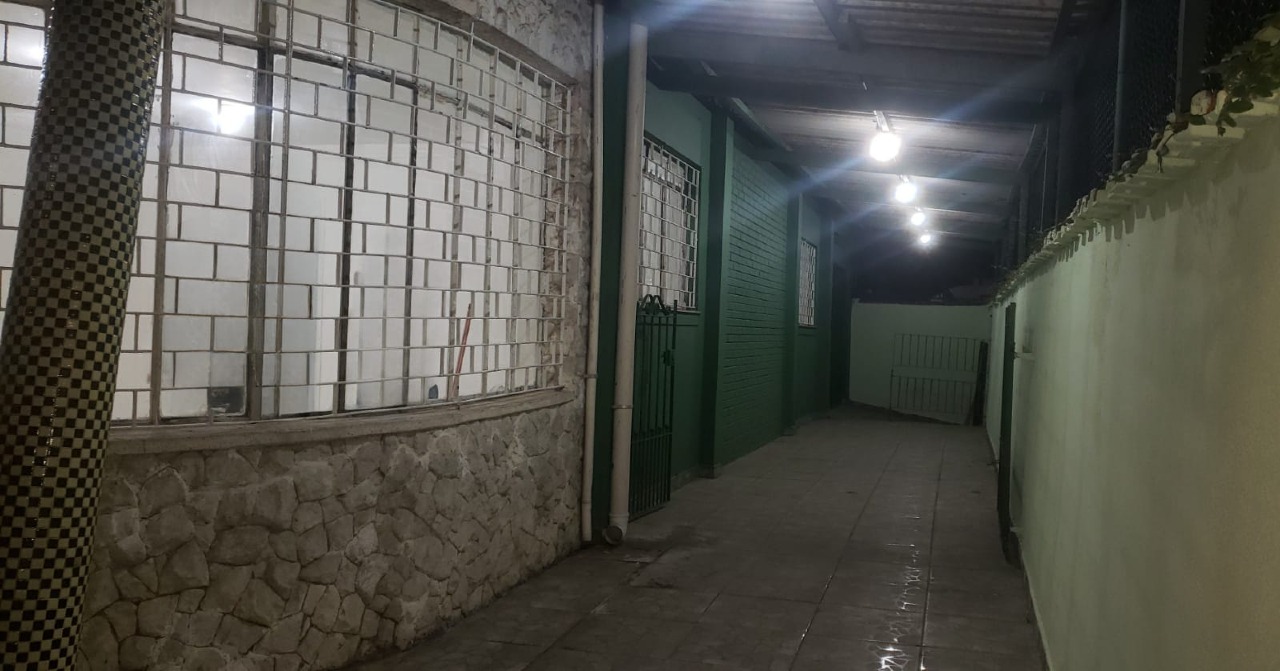 Casa para aluguel no Embaré: