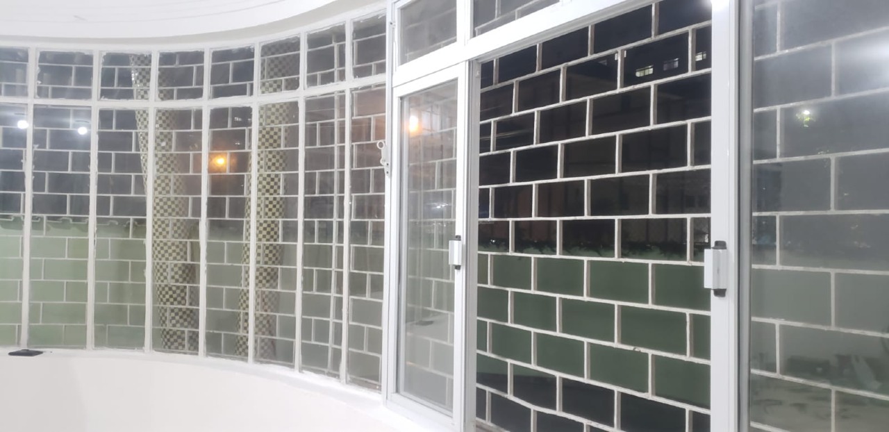 Casa para aluguel no Embaré: 