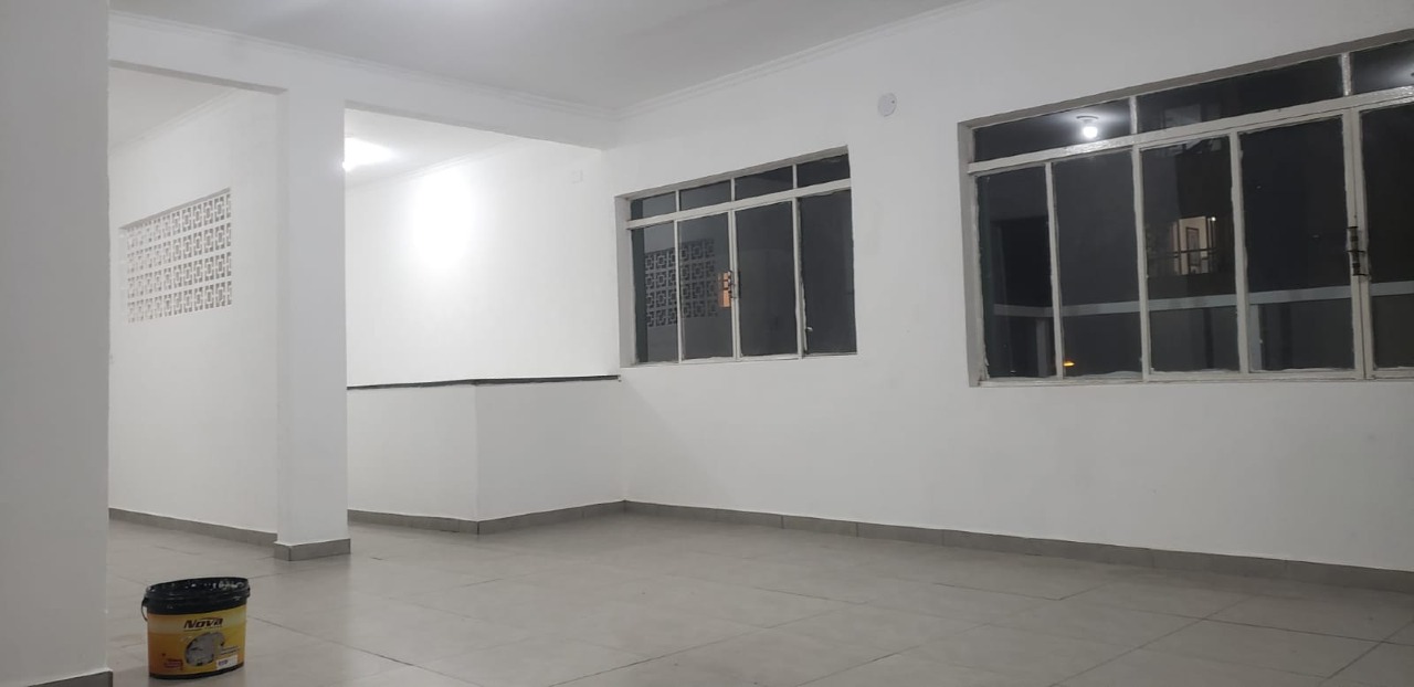 Casa para aluguel no Embaré: