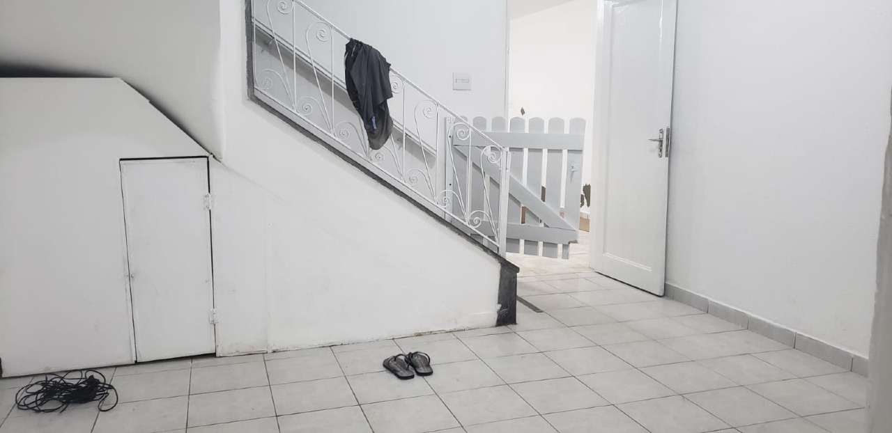 Casa para aluguel no Embaré: