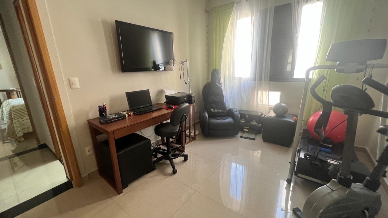 Apartamento à venda no Campo Grande: 