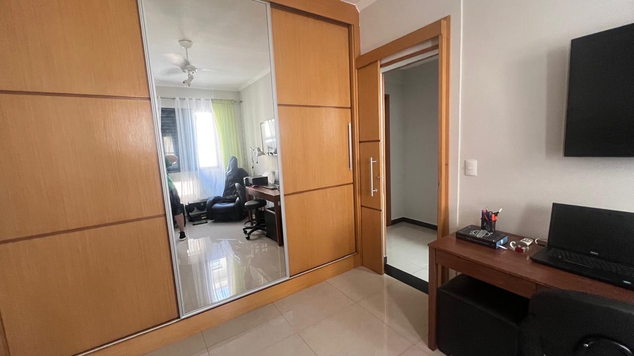 Apartamento à venda no Campo Grande: 