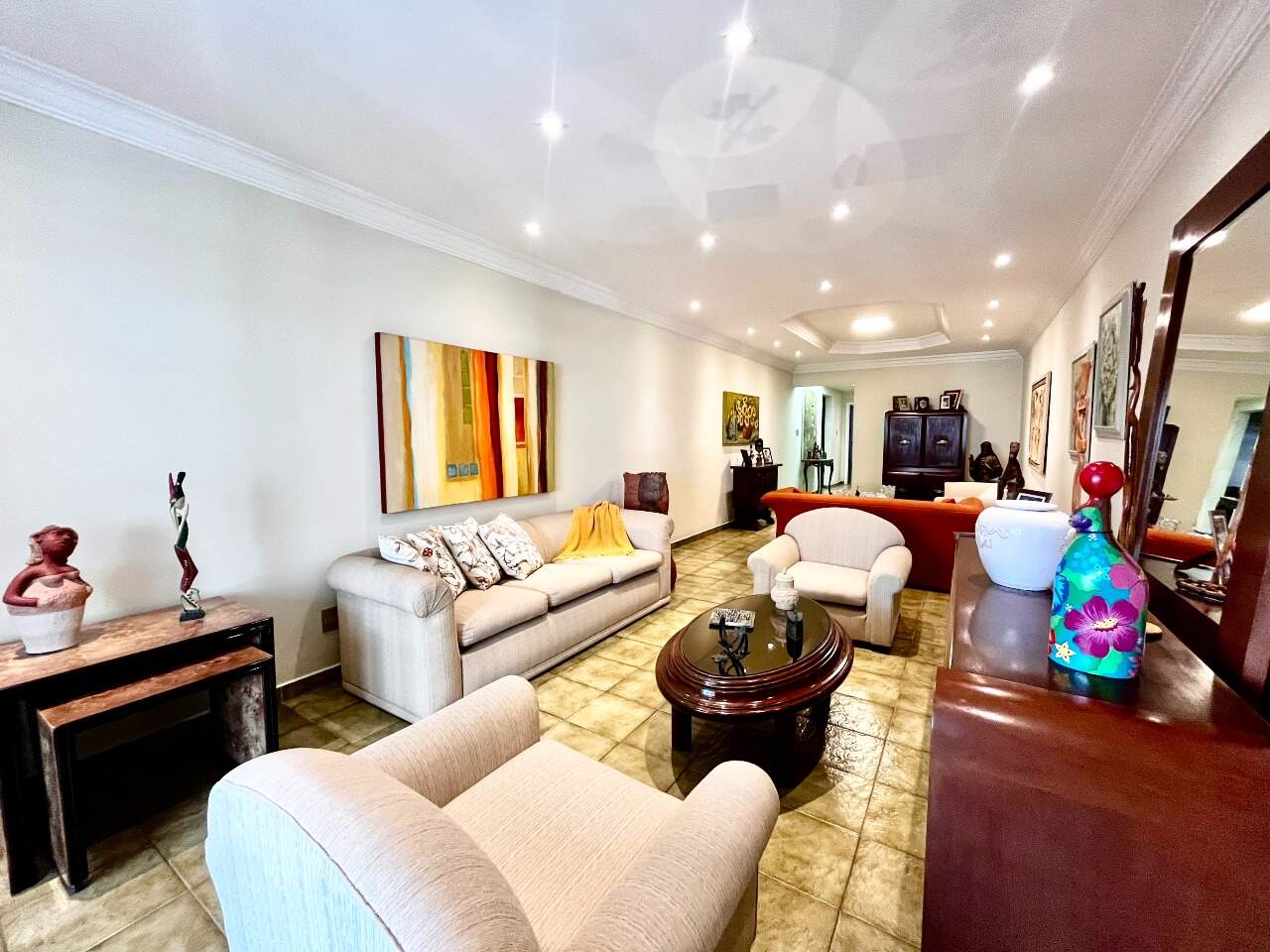 Apartamento à venda no Ponta da Praia: 