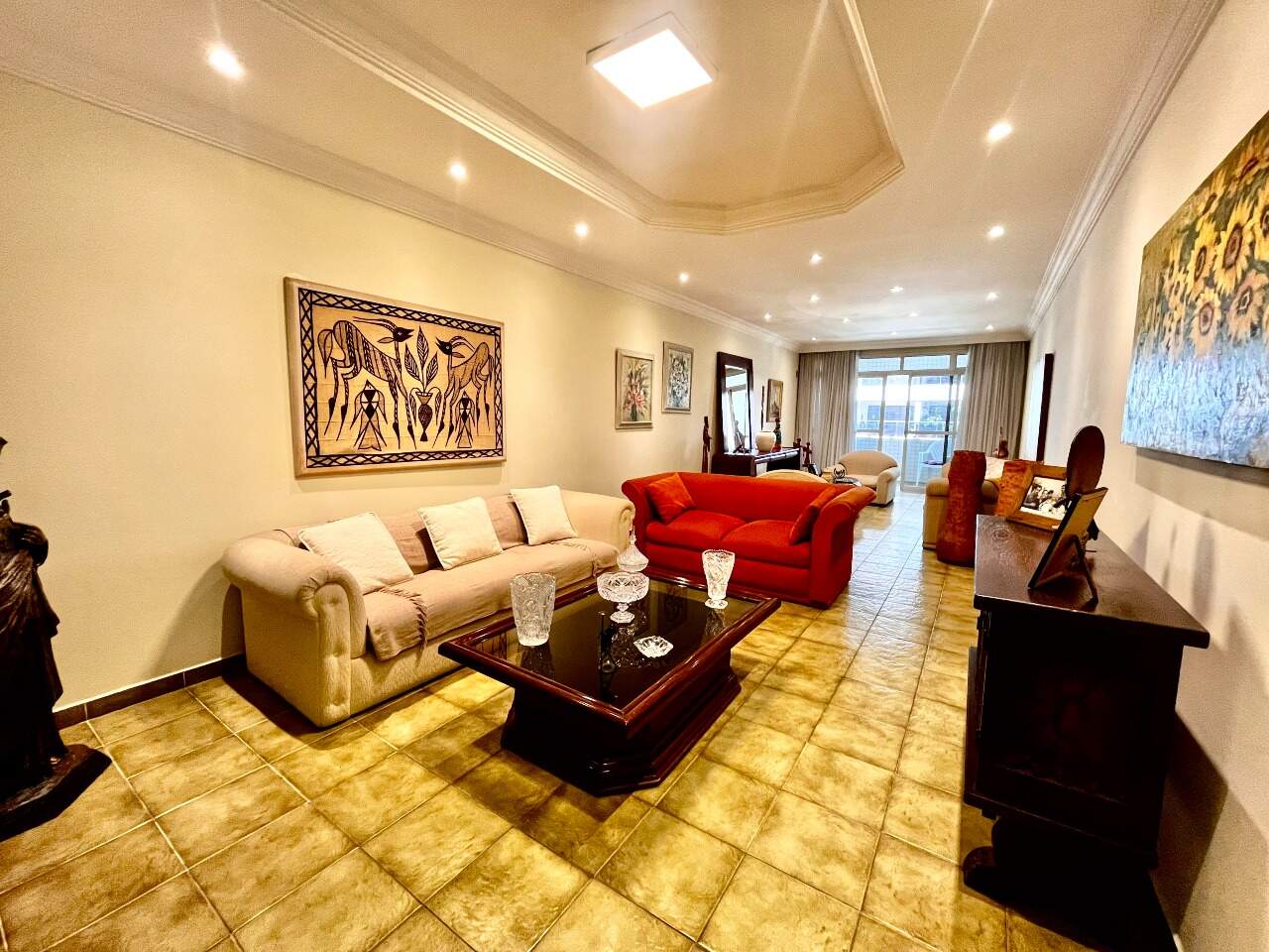Apartamento à venda no Ponta da Praia: 