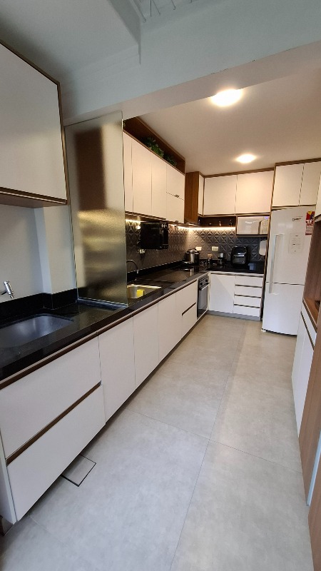 Apartamento à venda no Embaré: 