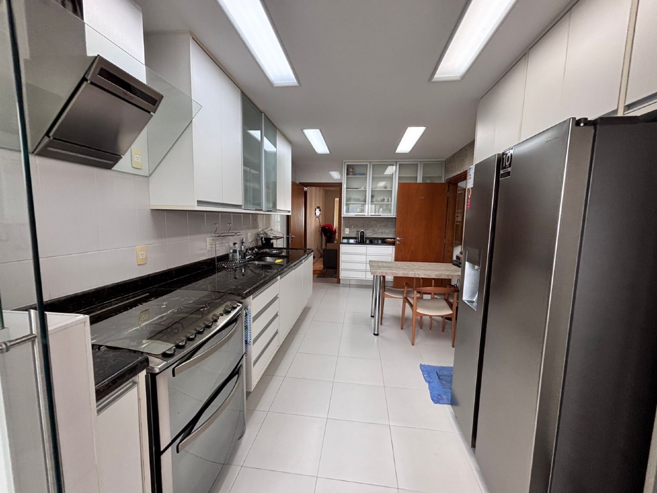 Apartamento à venda no Ponta da Praia: