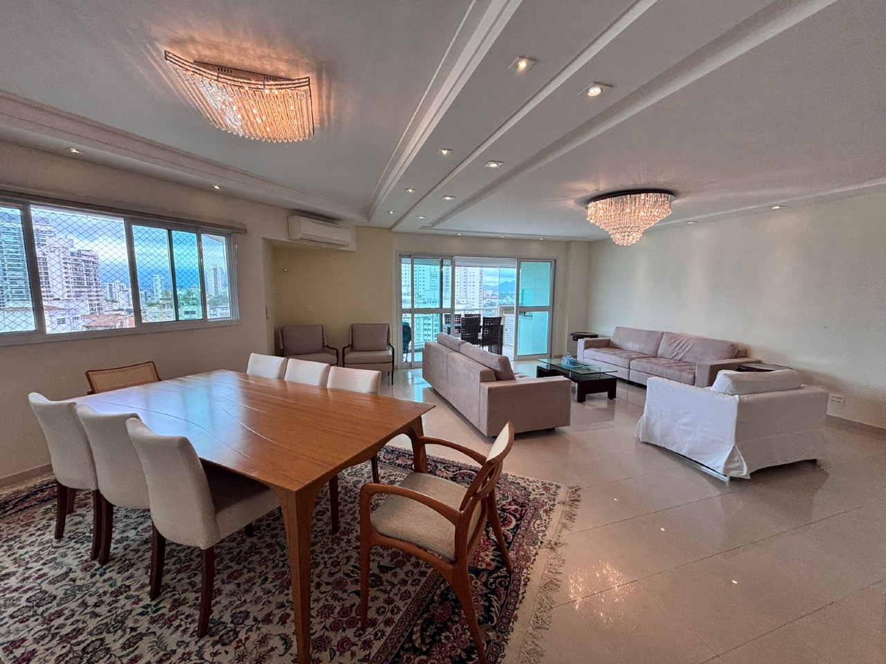 Apartamento à venda no Ponta da Praia: 