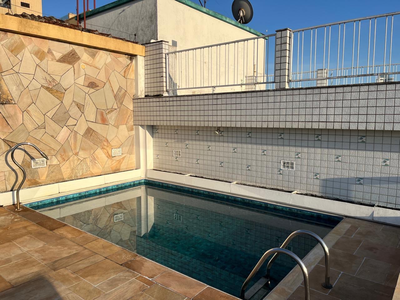 Cobertura à venda no Ponta da Praia: 