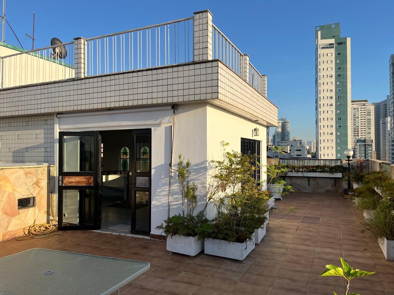 Cobertura à venda no Ponta da Praia: 