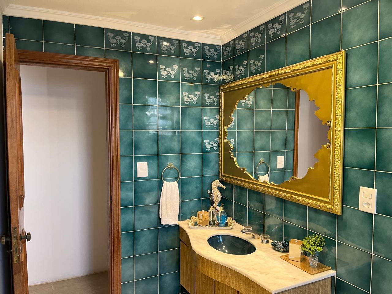 Cobertura à venda no Ponta da Praia: 