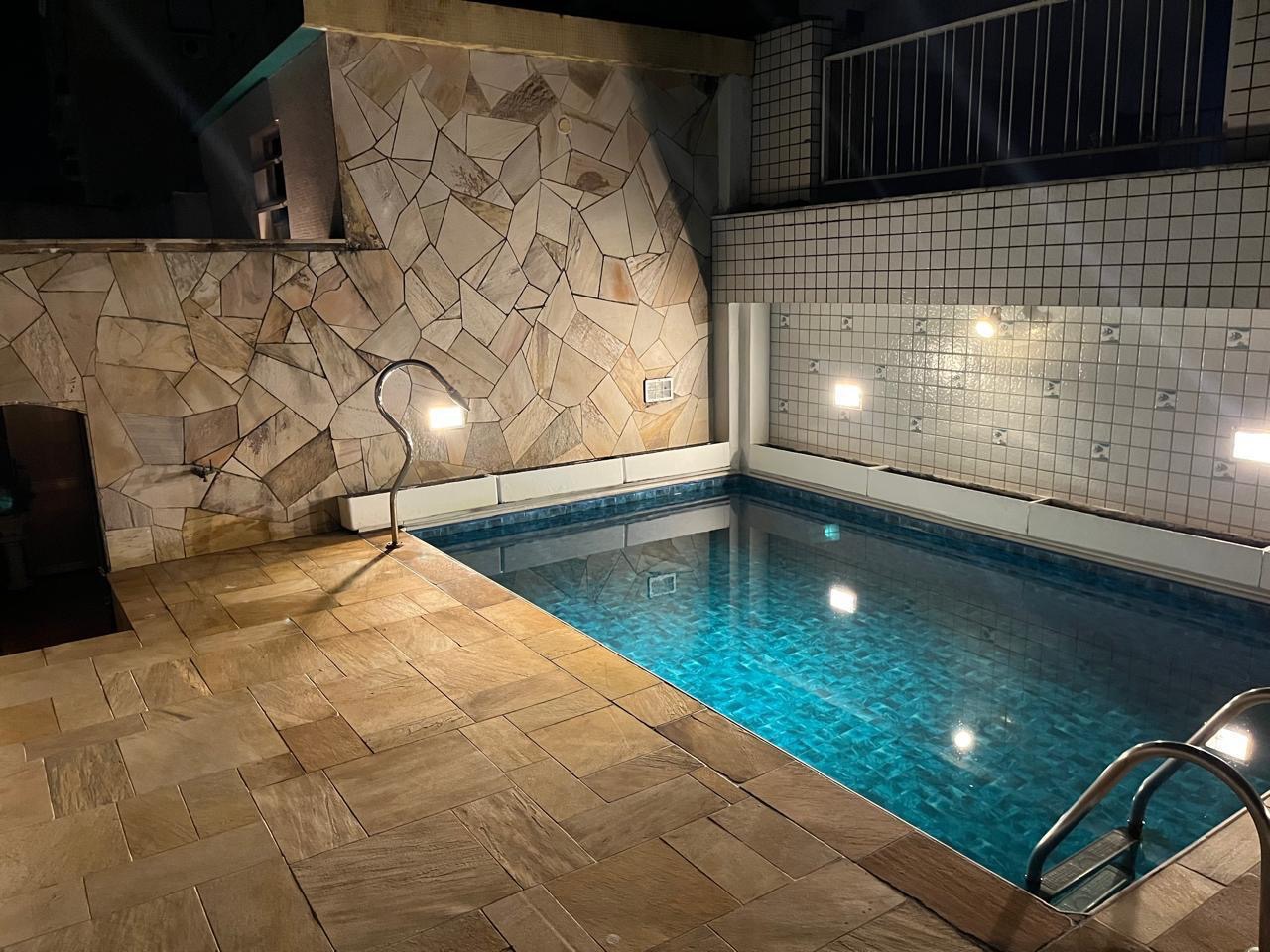 Cobertura à venda no Ponta da Praia: 