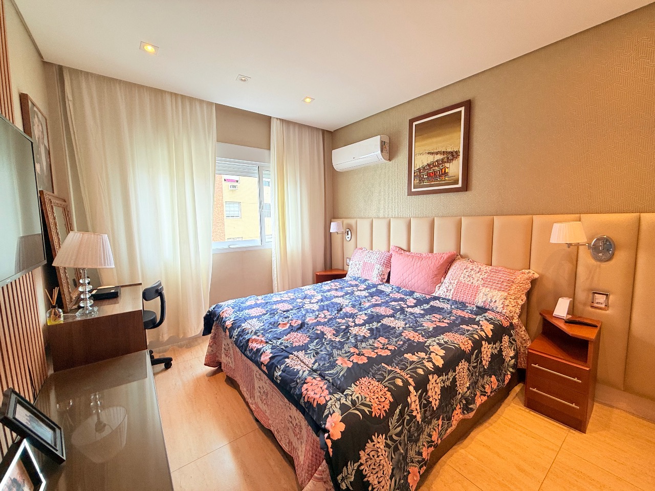 Apartamento à venda no Ponta da Praia: 