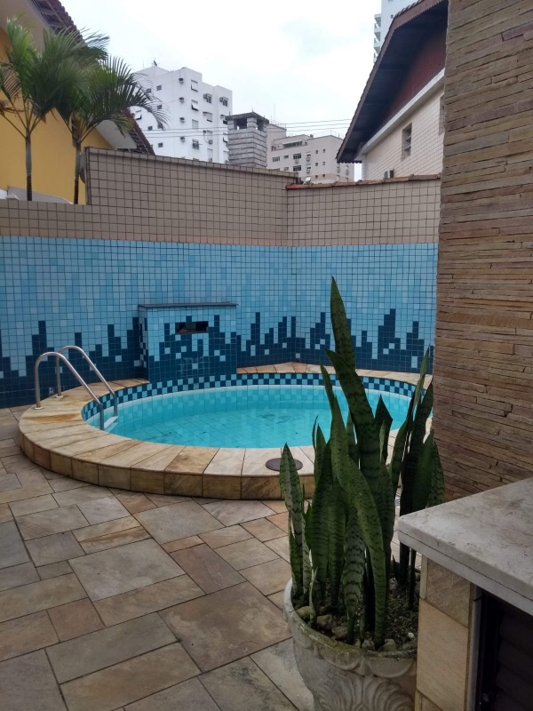 Casa à venda no Ponta da Praia: 