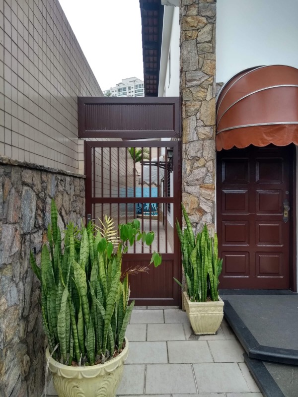 Casa à venda no Ponta da Praia: 