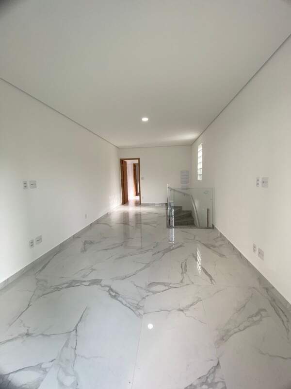  Casa à venda em Ponta da Praia, Santos - SP: 
