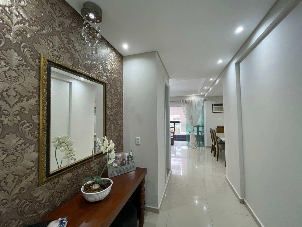 Apartamento à venda no Ponta da Praia: 