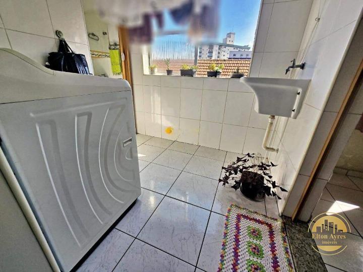 Apartamento à venda no Embaré:
