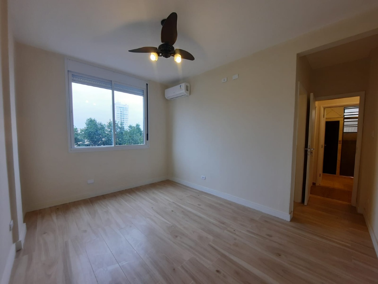 Apartamento à venda no Embaré: