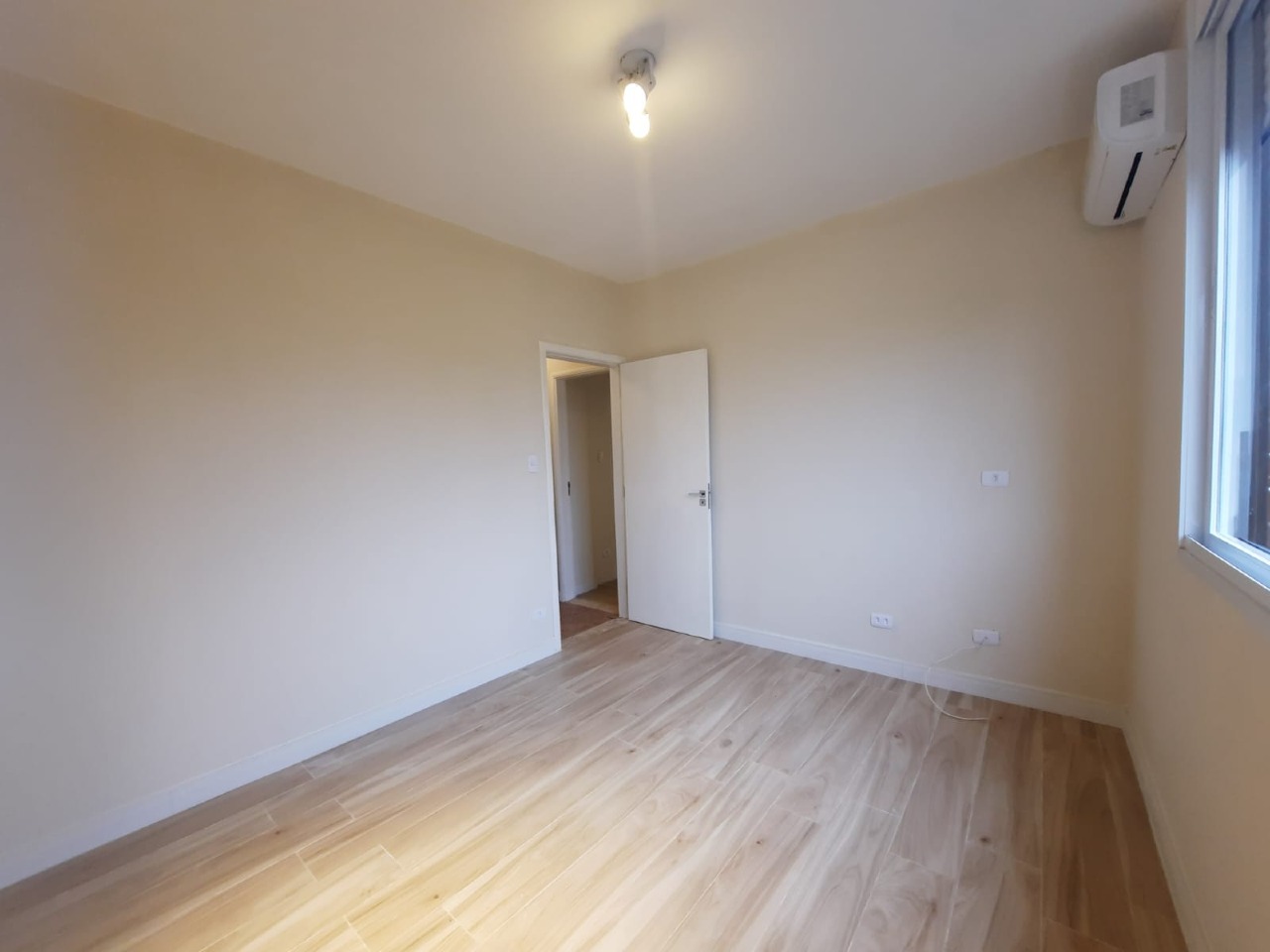 Apartamento à venda no Embaré: