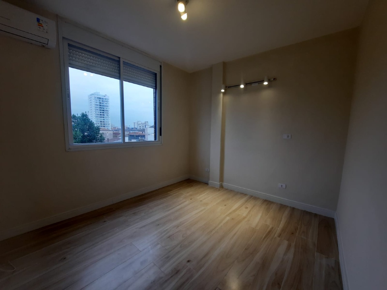 Apartamento à venda no Embaré: