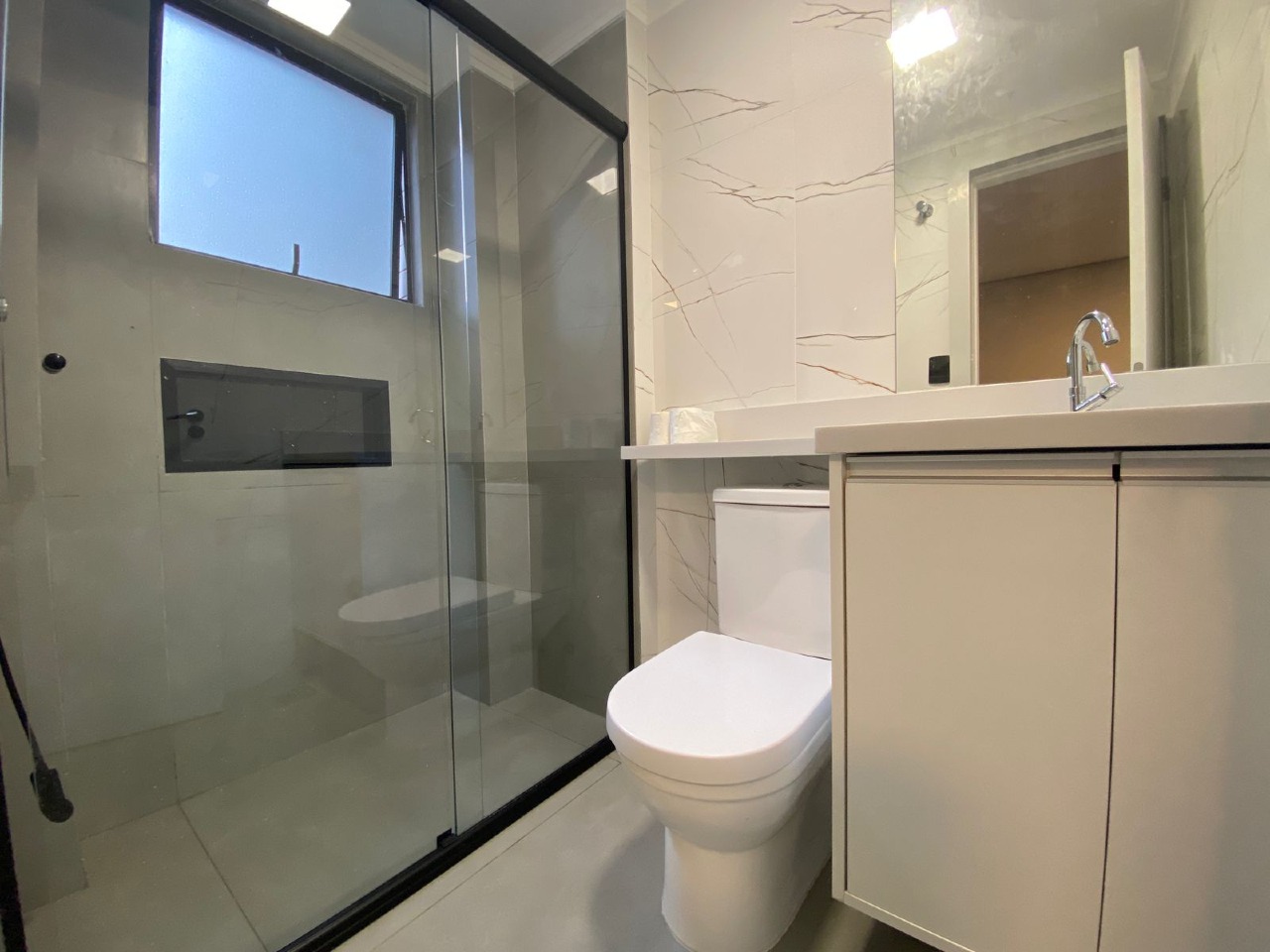 Apartamento à venda no Ponta da Praia: 