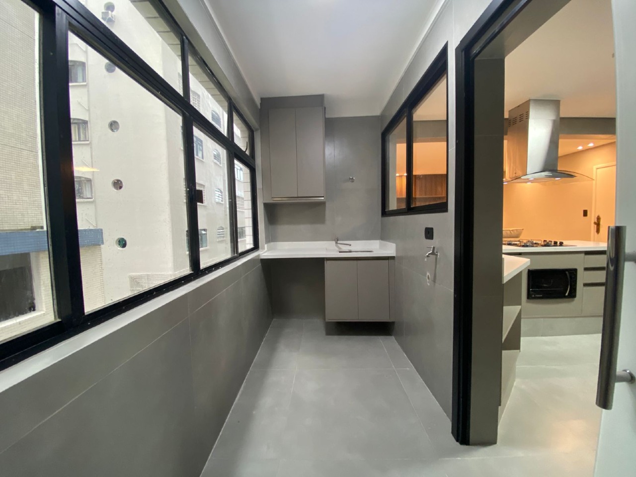 Apartamento à venda no Ponta da Praia: 