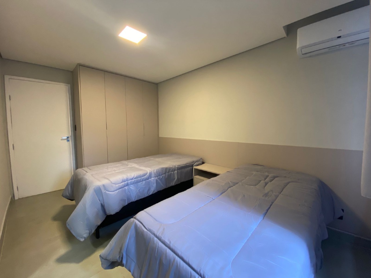 Apartamento à venda no Ponta da Praia: 