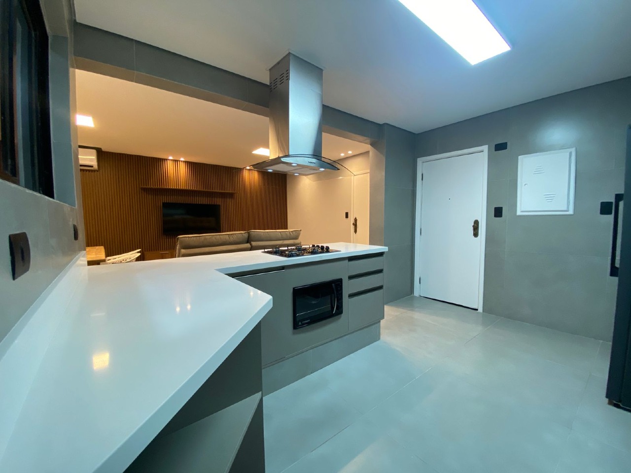 Apartamento à venda no Ponta da Praia: 