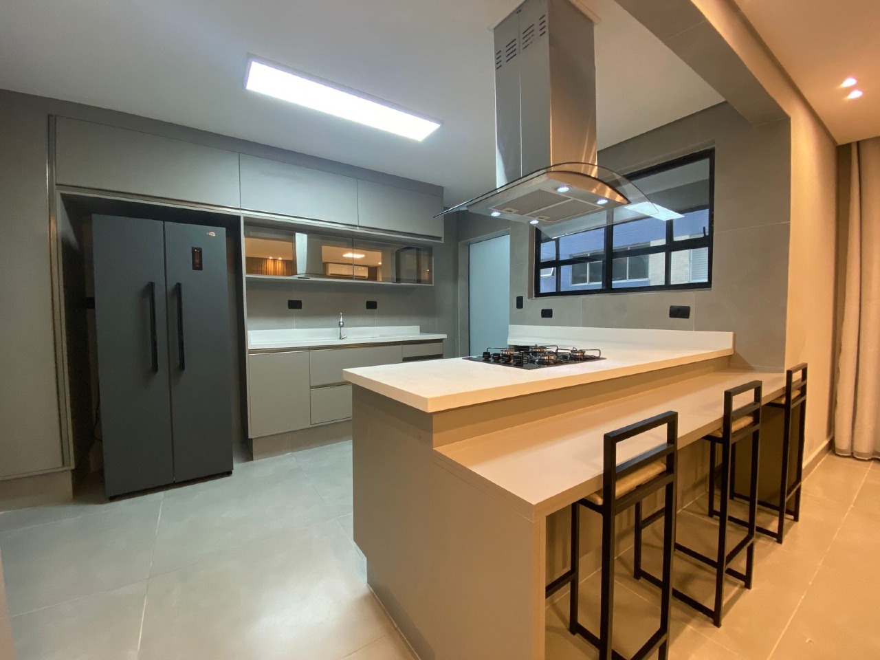 Apartamento à venda no Ponta da Praia: 