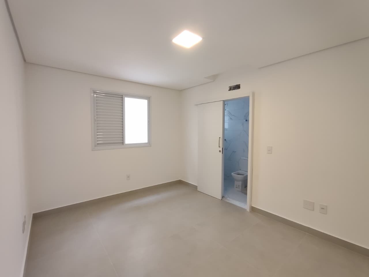 Casa à venda no Embaré: