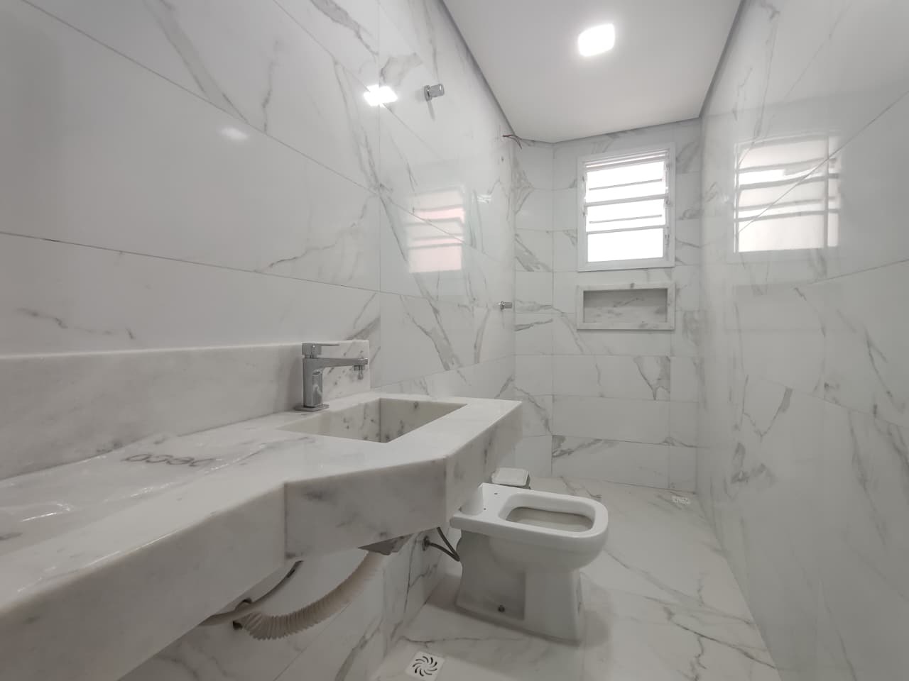 Casa à venda no Embaré: