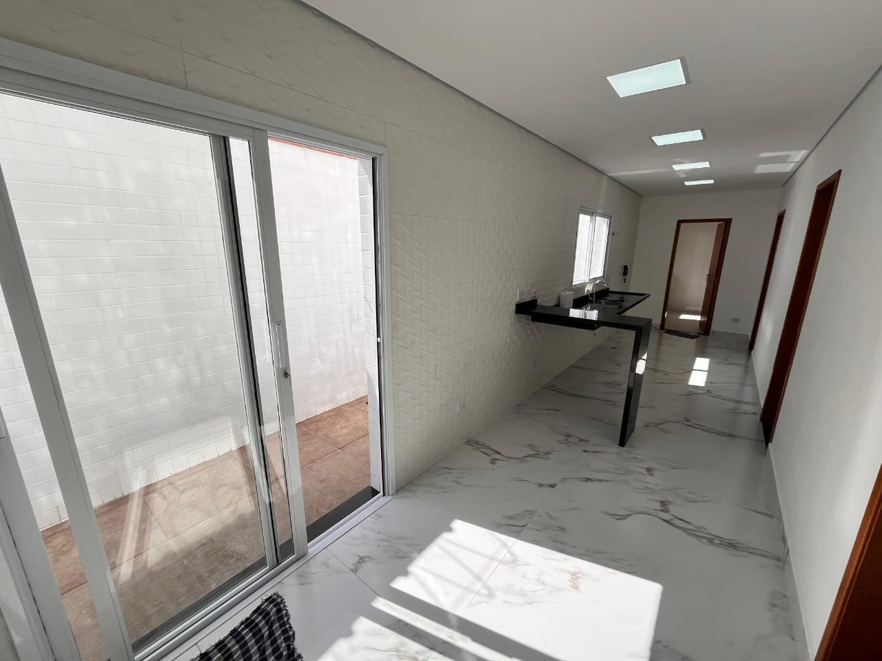 Casa para aluguel no Embaré: