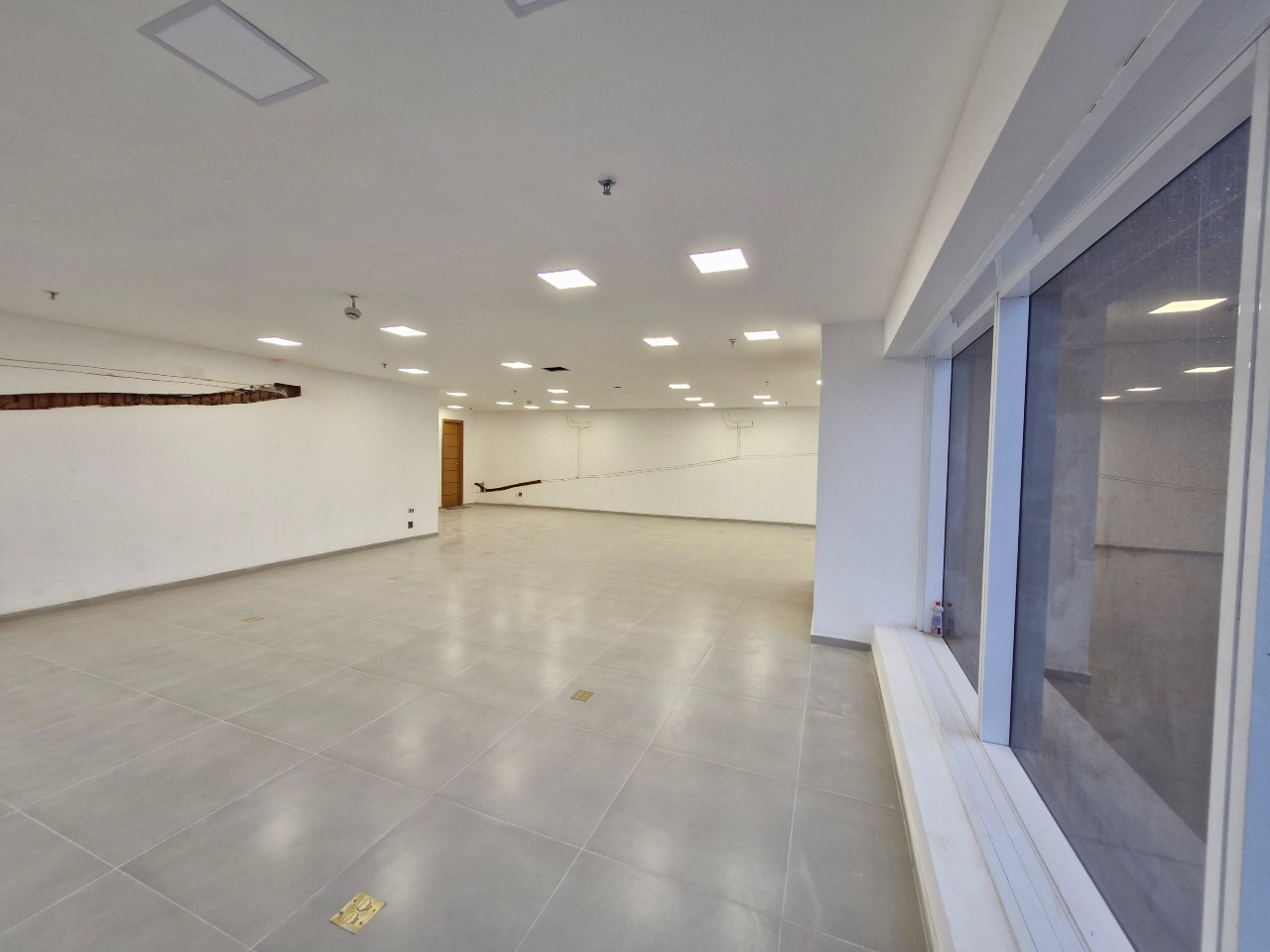 Sala para aluguel no Centro: