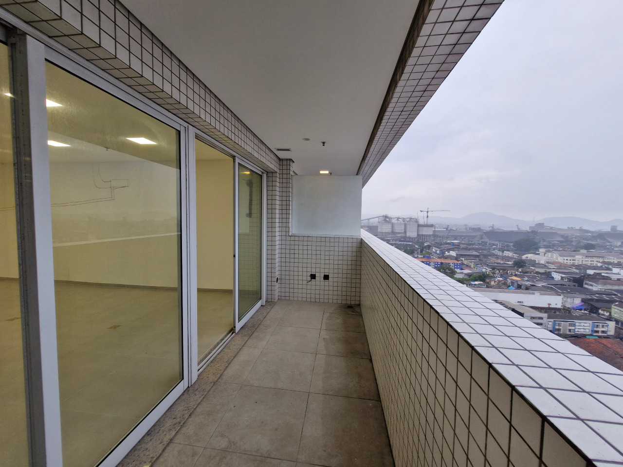 Sala para aluguel no Centro: