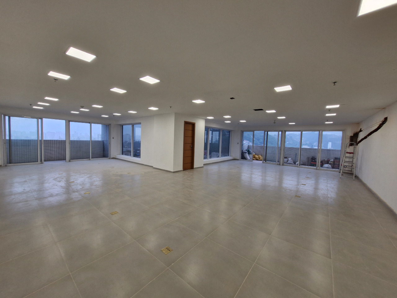 Sala para aluguel no Centro: