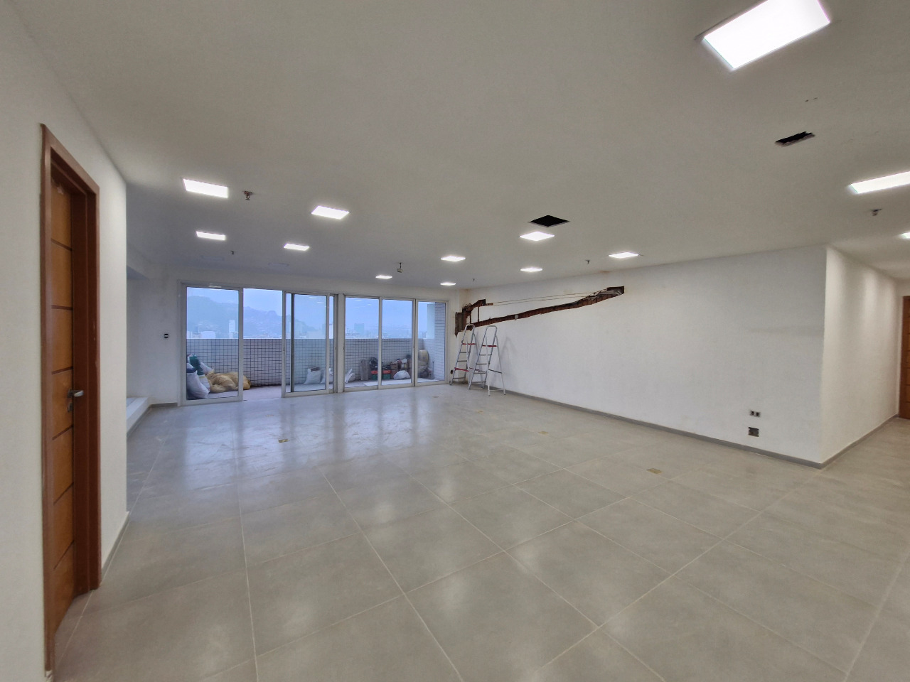 Sala para aluguel no Centro: 