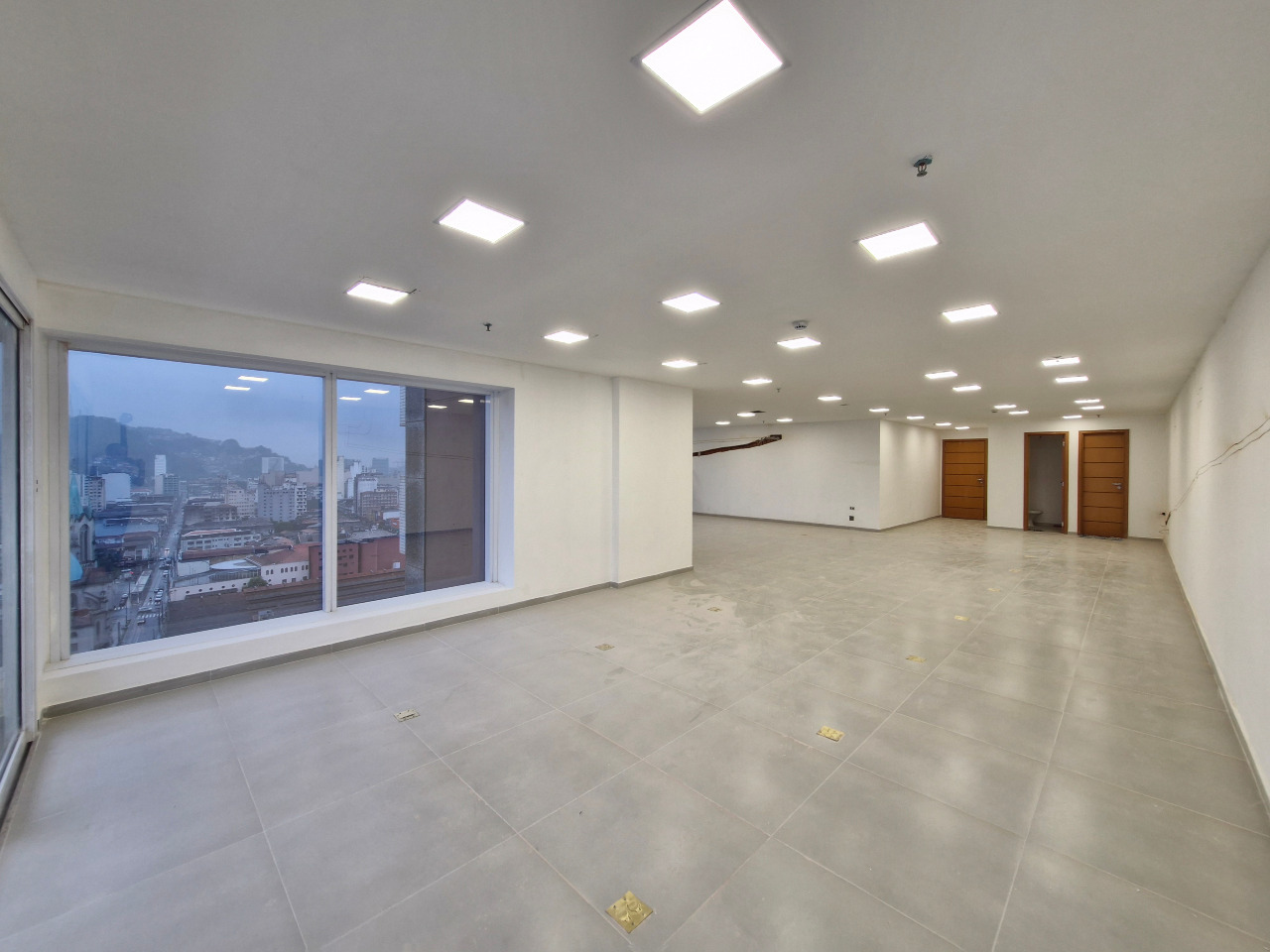 Sala para aluguel no Centro: